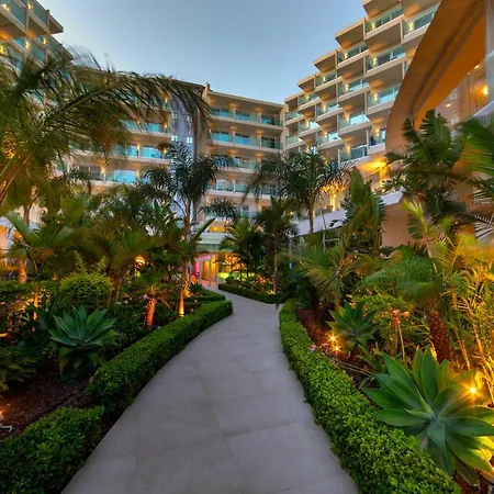 Nissiblu Ayía Nápa