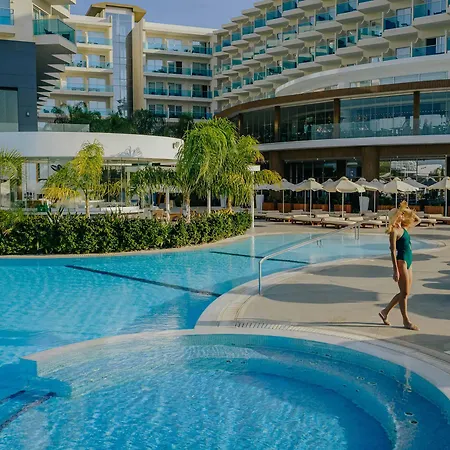Nissiblu Hotel