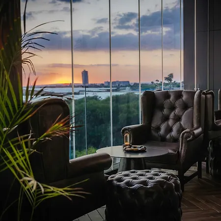 Nissiblu Hotel