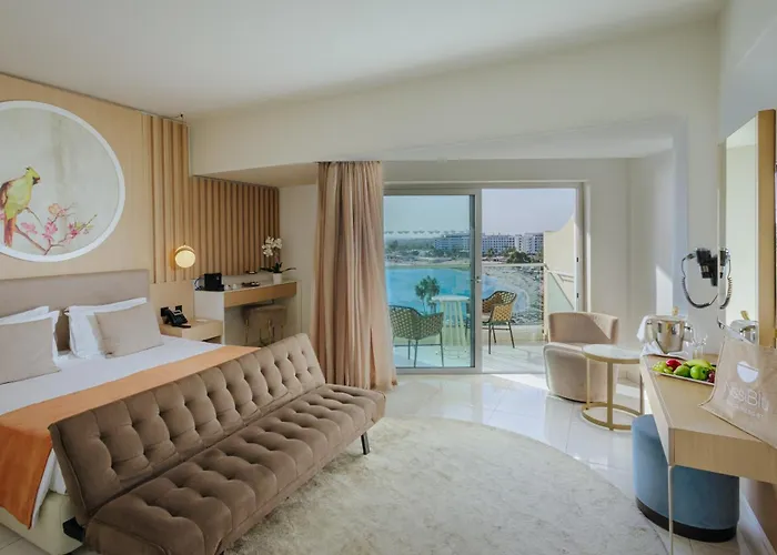 Nissiblu Айя-Напа